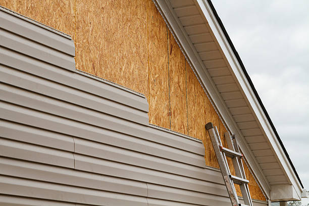 24/7 Emergency Siding Replacement experts in Lowell, MA